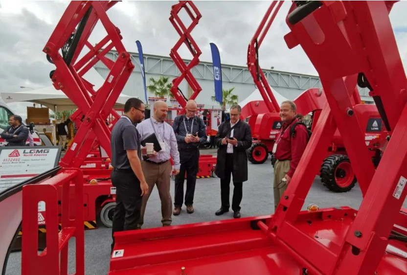 硬核！临工红闪耀2020美国国际工程机械展览会（CONEXPO 2020）！！