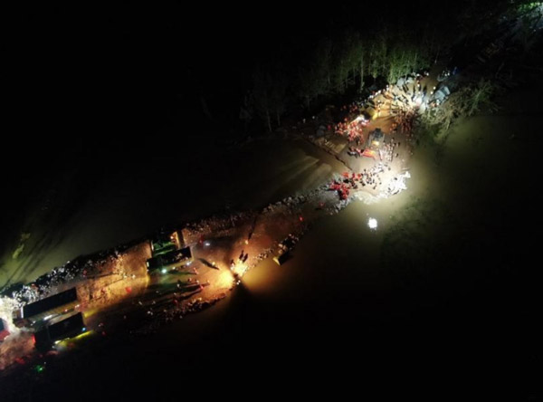 患难“豫”共 同舟共济 │ 临工重机矿用车助力河南卫河决堤口成功封堵